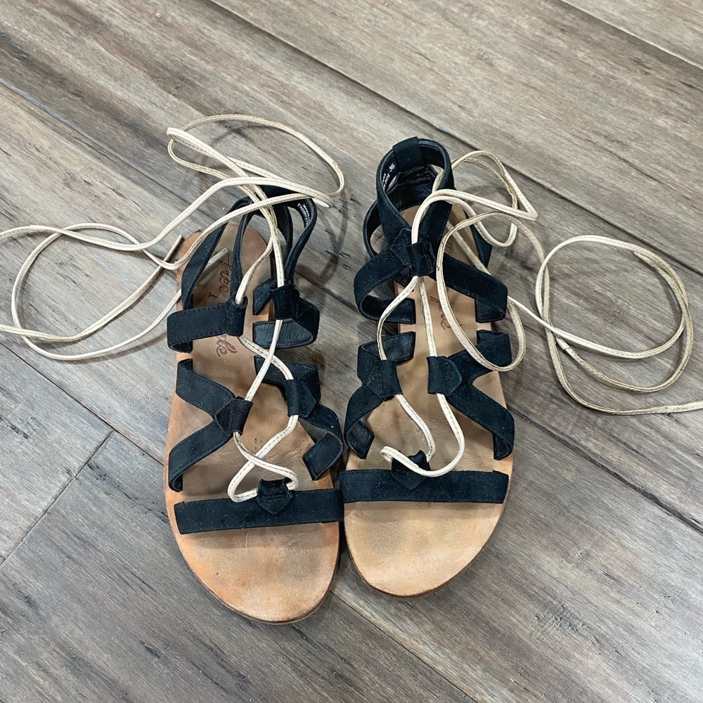 5‎ for $25 Free people Marrakesh lace up gladiator sandals black with nude lace